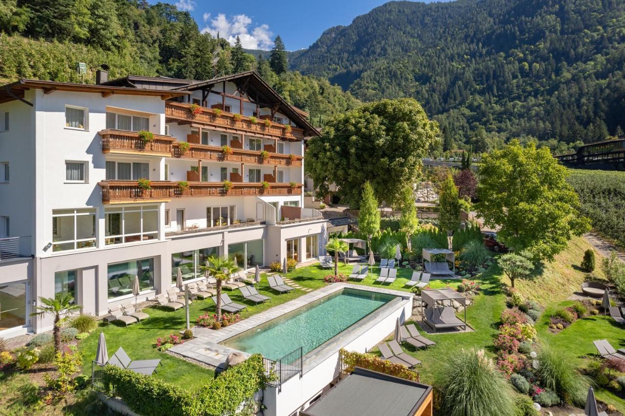 Hotel Kiendl Schenna Exteriör bild