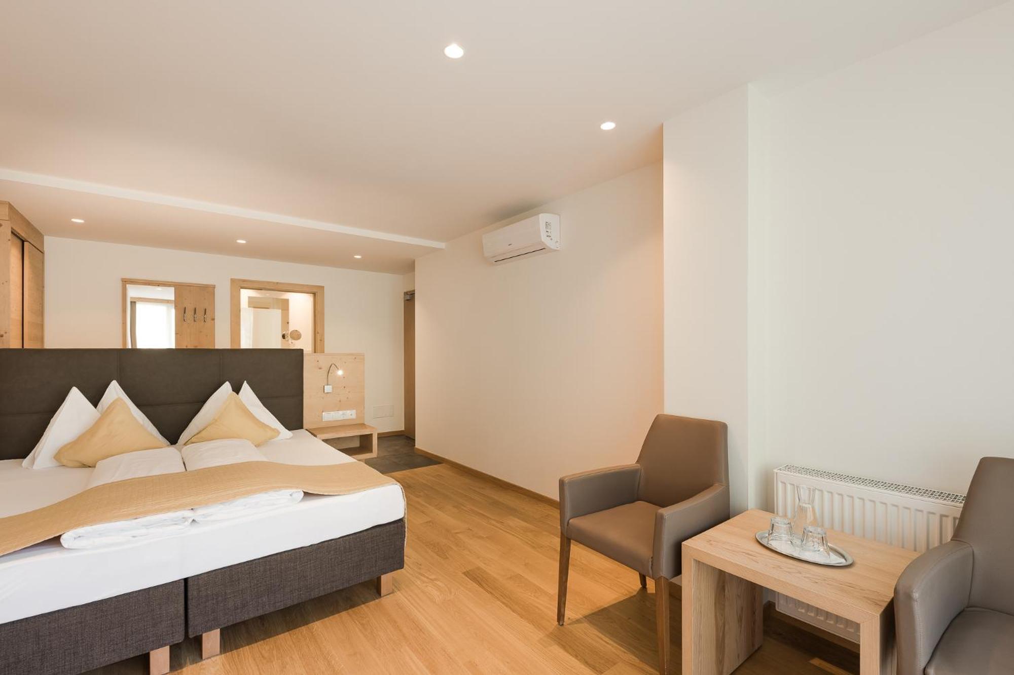 Hotel Kiendl Schenna Rum bild