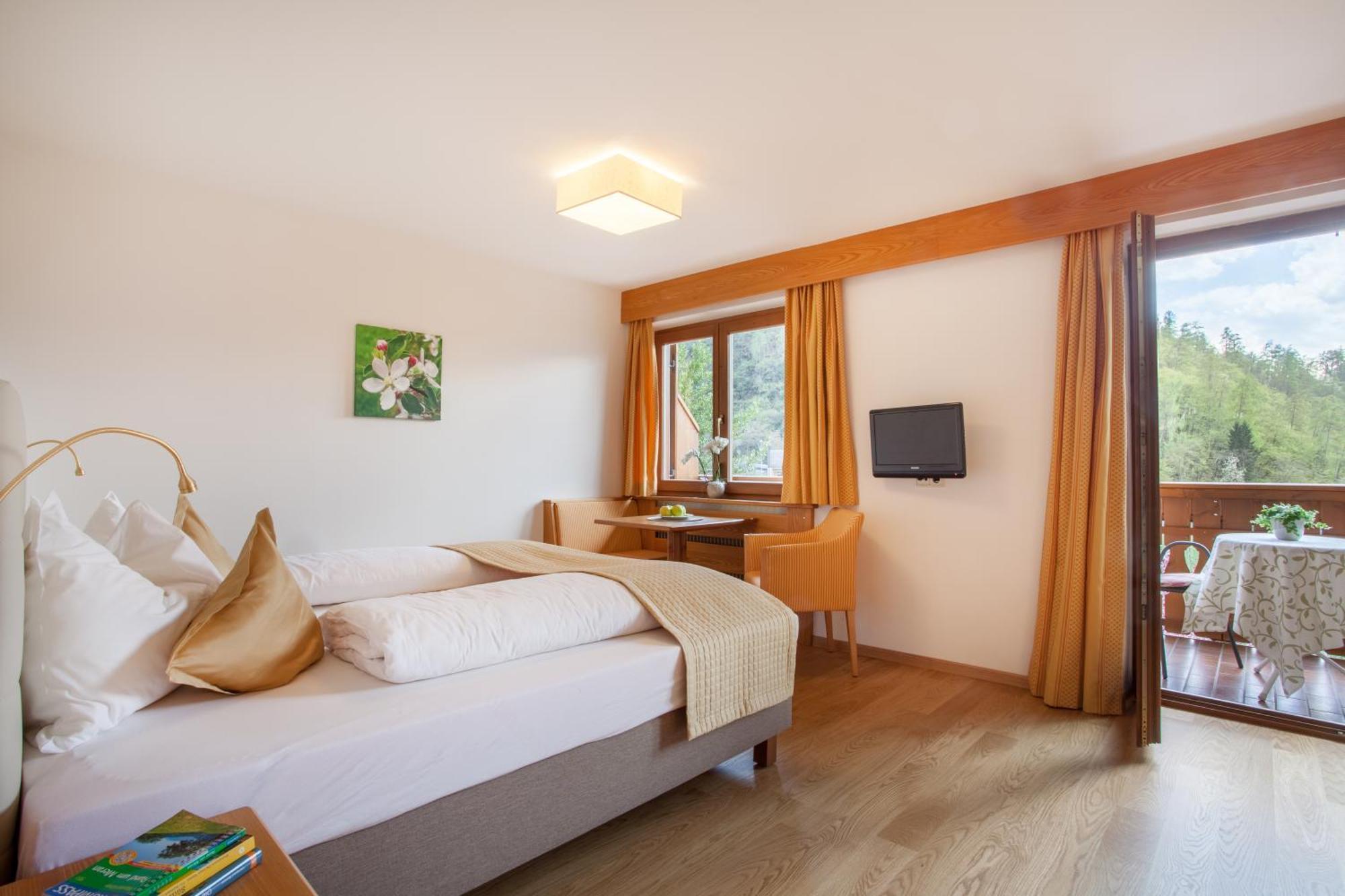 Hotel Kiendl Schenna Rum bild
