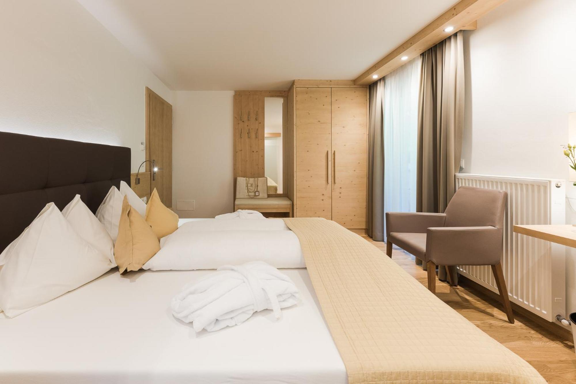 Hotel Kiendl Schenna Rum bild
