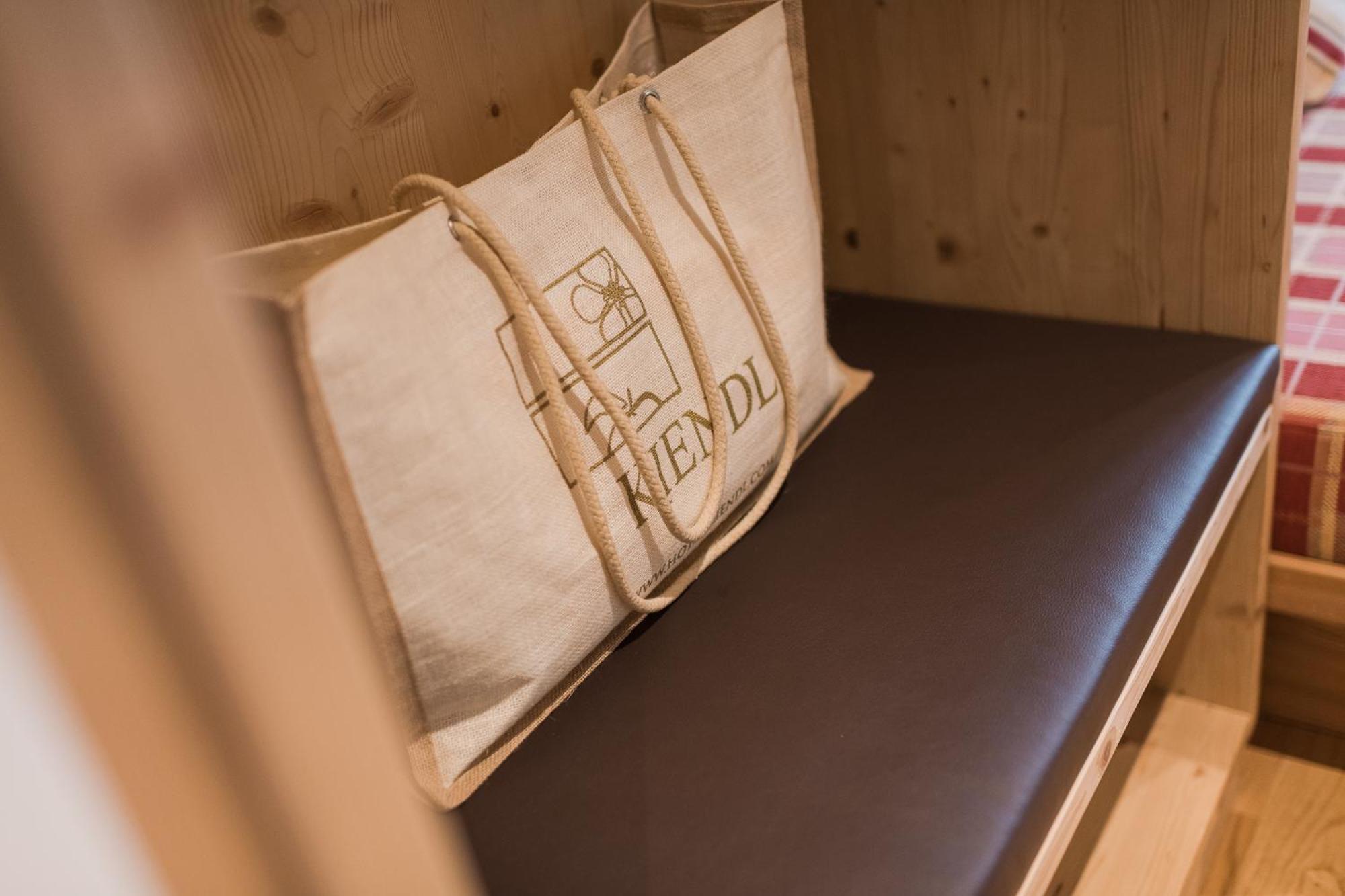 Hotel Kiendl Schenna Rum bild
