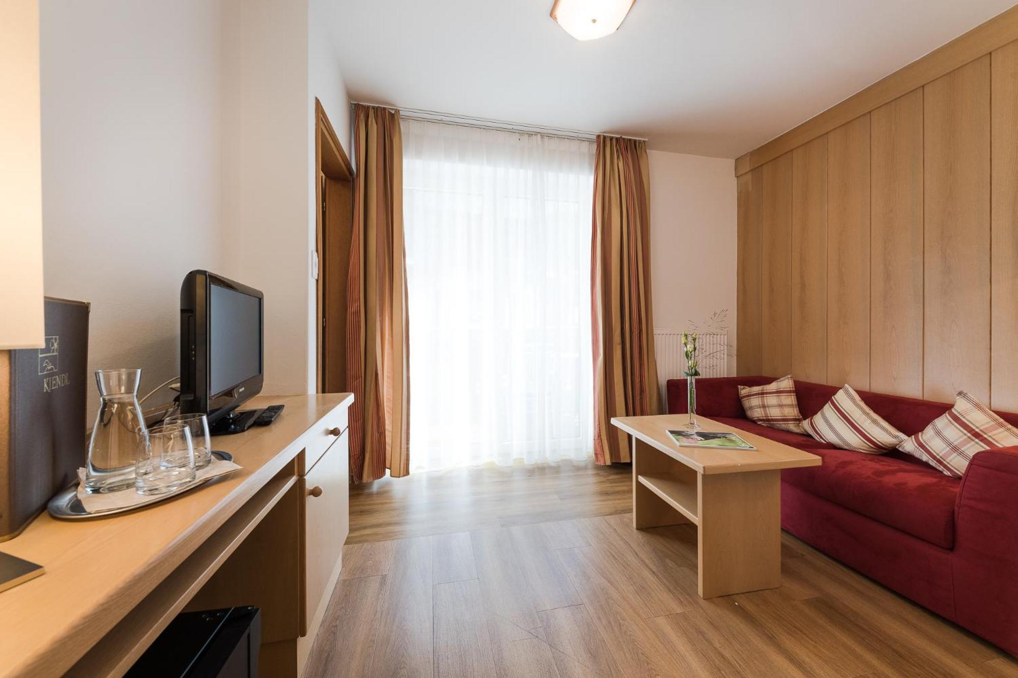 Hotel Kiendl Schenna Rum bild