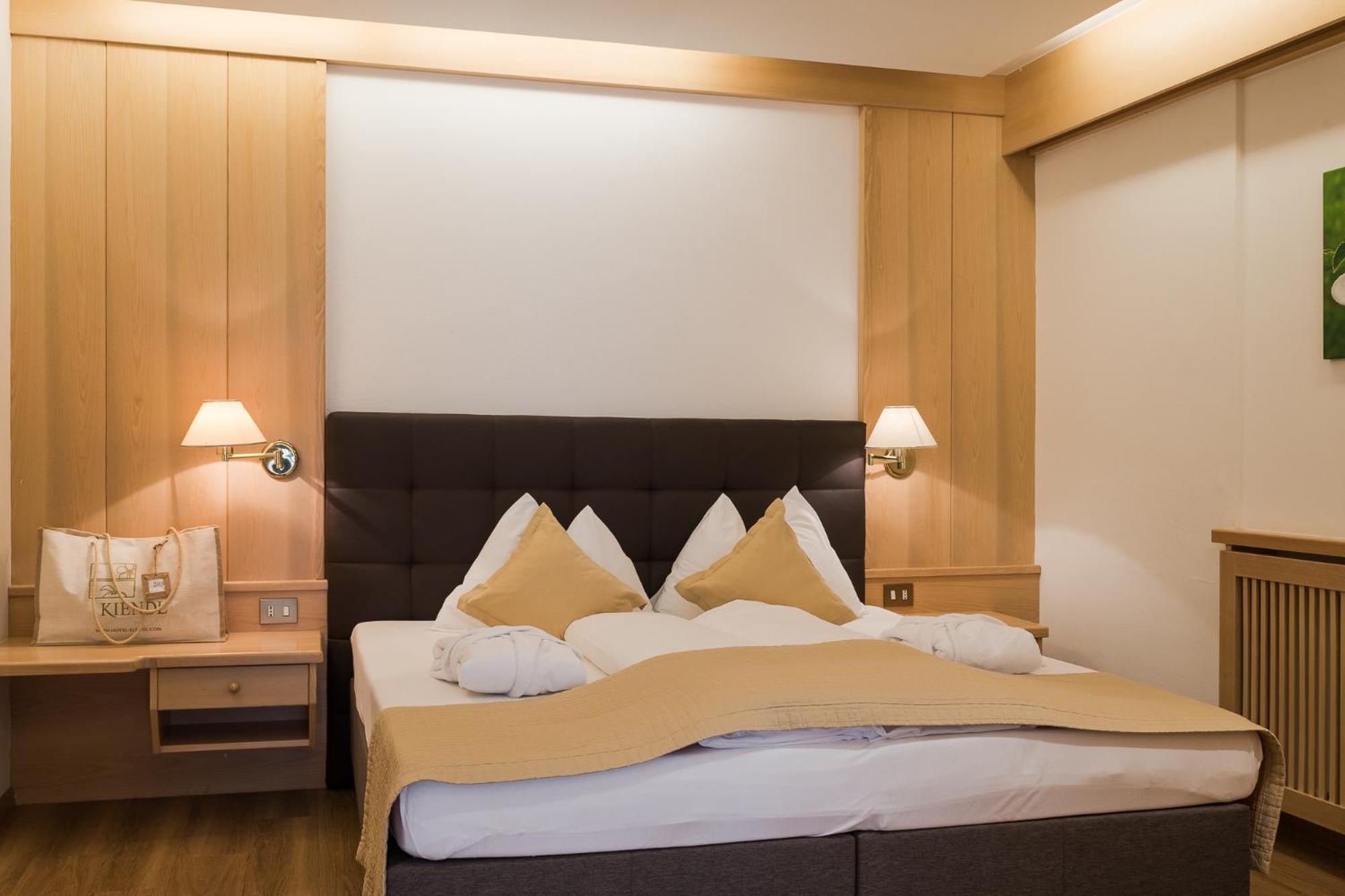 Hotel Kiendl Schenna Rum bild