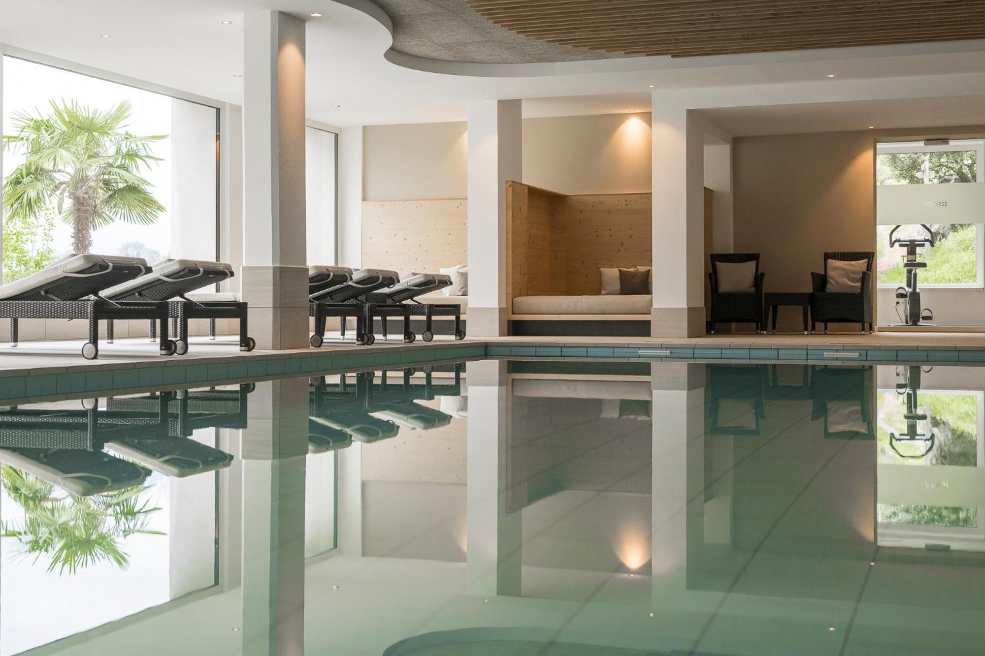 Hotel Kiendl Schenna Exteriör bild